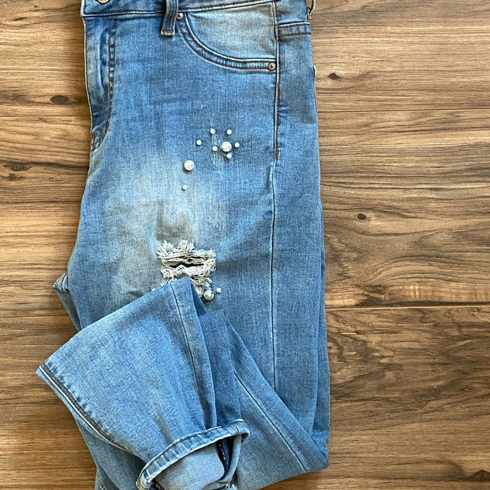 Pearl Appliqué Skinny Jeans